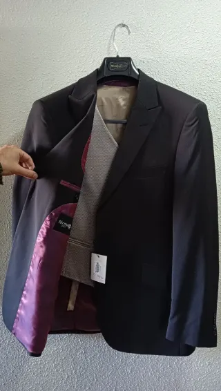 Americana Formul@ Joven y chaleco Emidio Tucci.