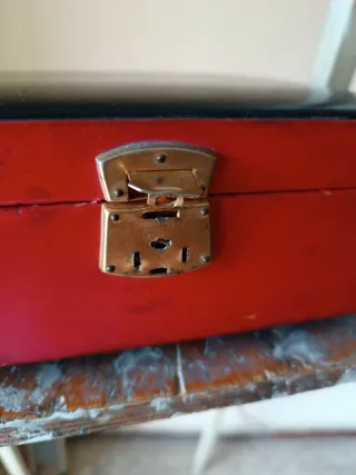 Joyero antiguo con caja de música