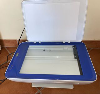 Impresora HP Azul y Blanca