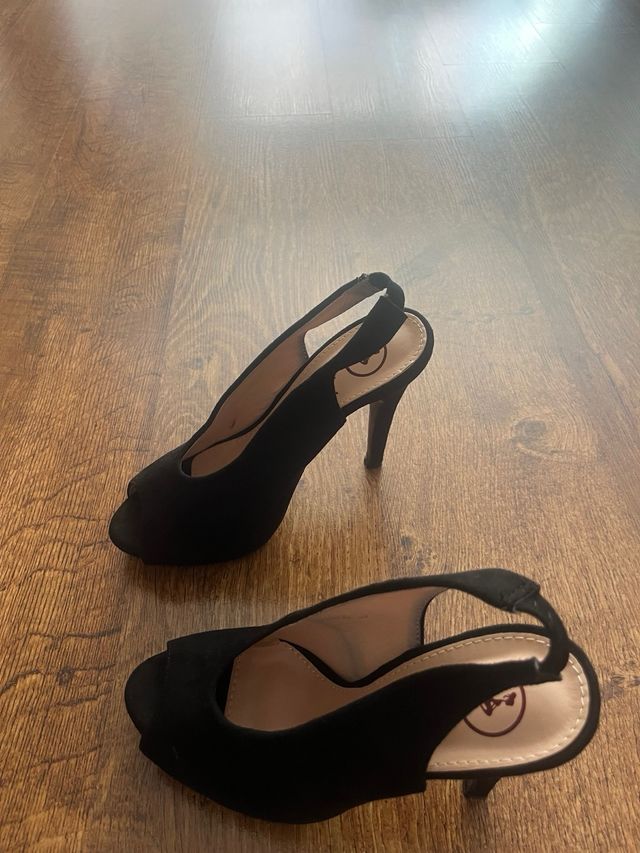 Zapatos Lair Negros Tacón Peep Toe Lazos