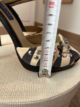 Sandalias Jimmy Choo x HM Beige/Negro Talla 38