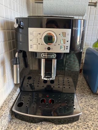 Cafetera DeLonghi Magnifica S Automática