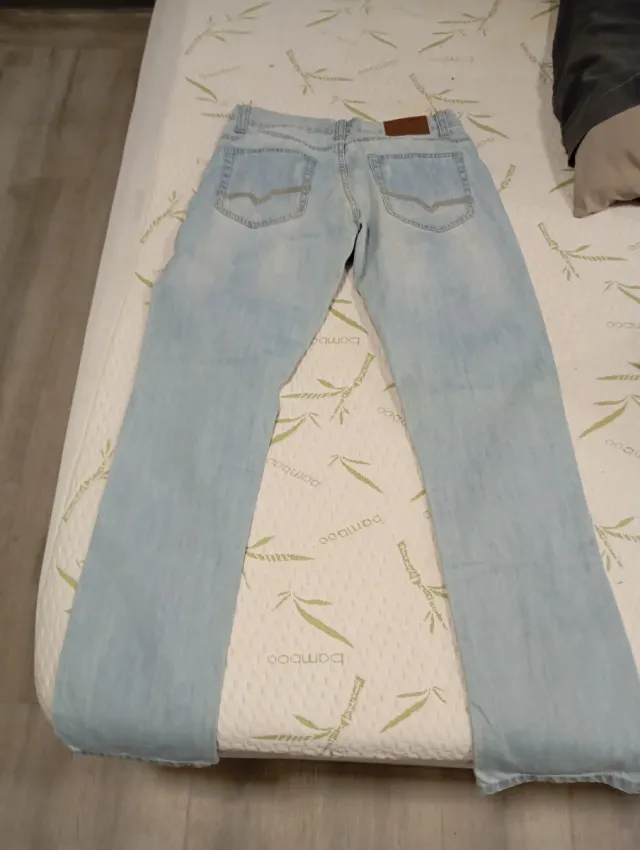 Pantalón tejano vaquero azul claro