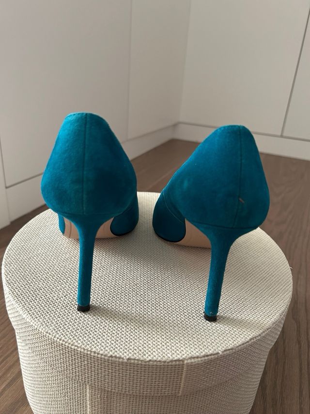 Zapatos de tacón Uterqüe color verde azulado