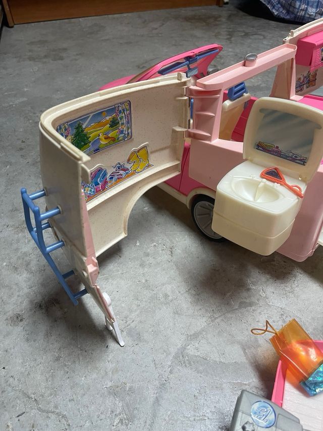 Barbie Caravana / Camping