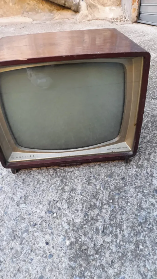 Televisor Philips Vintage Marrón y Dorado