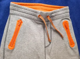 Pantalón chándal niño.