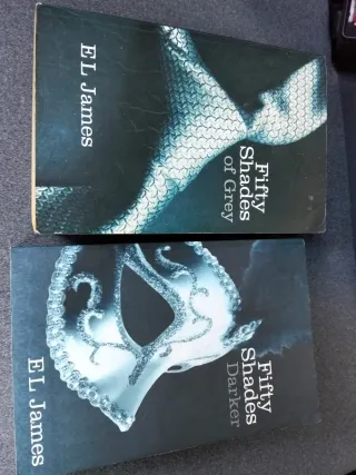 Fifty shades of gray / fifty shades darker