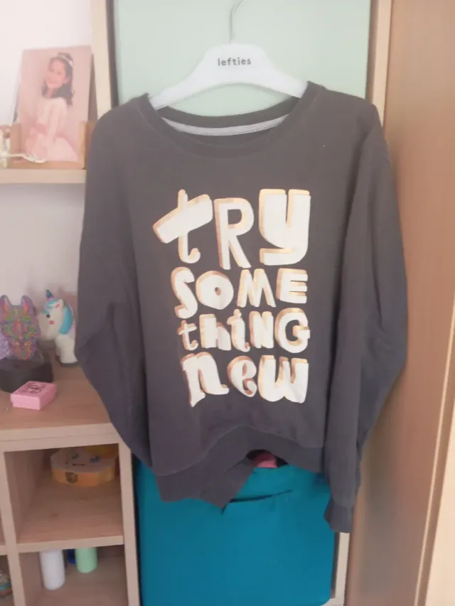 Sudadera niña Lefties negra letras