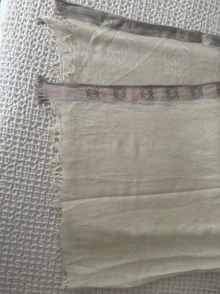Fular Loewe gris y rosa (NO NEGOCIABLE)