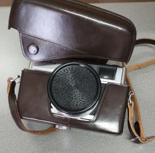 Cámara Minolta Hi-Matic 7 ROKKOR-PF 45mm f:1.8