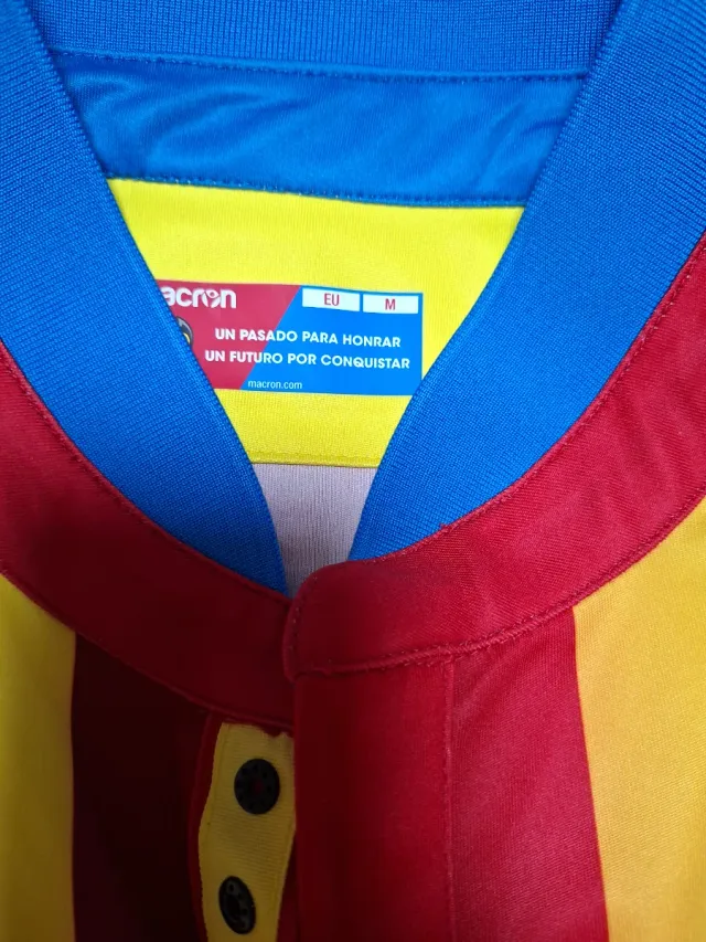 Camiseta Macron Levante UD Talla M