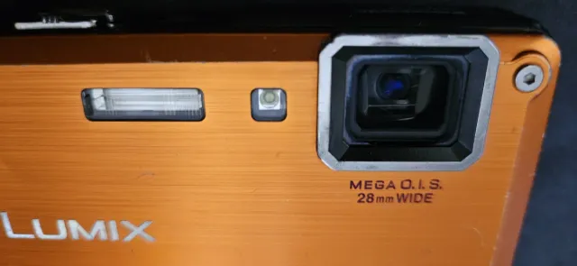 Panasonic Lumix DMC-TS1 HD Acuática Leica