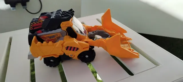 Dino-Excavadora Vtech con Pantalla LED