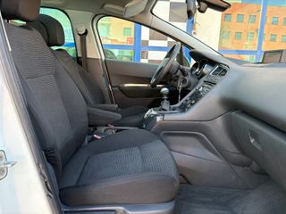 Peugeot 5008 Sport Pack 1.6 THP 156