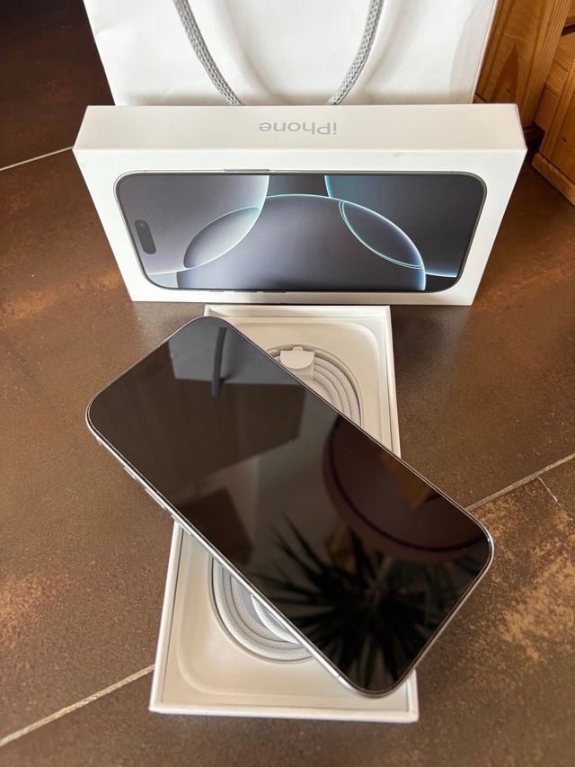 iPhone 16 Pro 256GB Garantía + Factura Apple Store