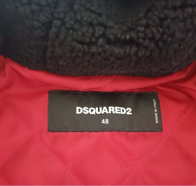 Chaqueta Bomber DSQUARED2 con capucha.