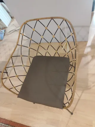 Sillón NUEVO mimbre y metal con cojín