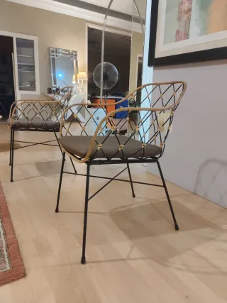 Sillón NUEVO mimbre y metal con cojín