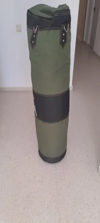 Saco de boxeo verde 1.20m  . Relleno Pesa 35 kilos