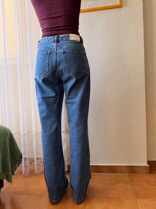 Pantalón vaquero Stradivarius Talla 38