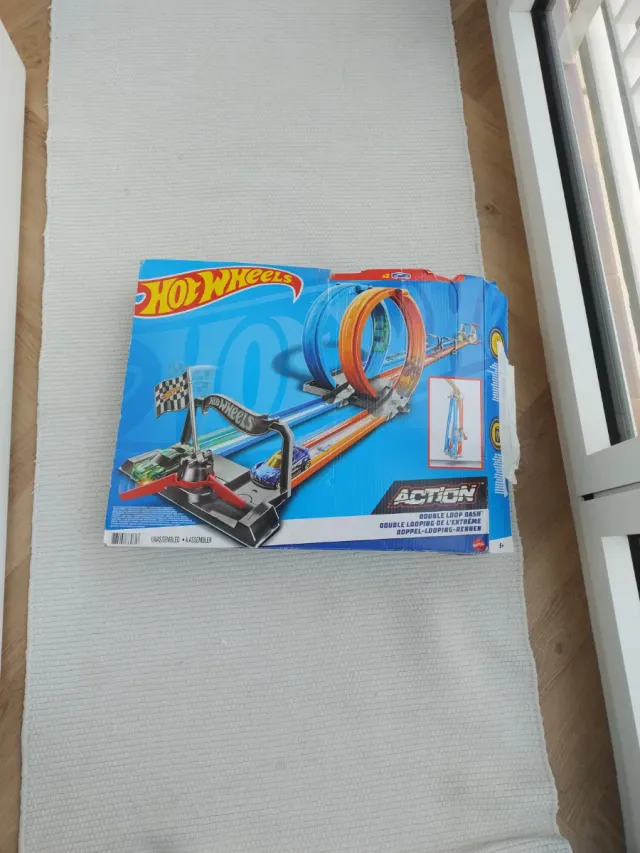 Hot Wheels Doble Loop Dash