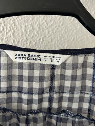 Blusa Zara cuadros volantes lentejuelas Talla S