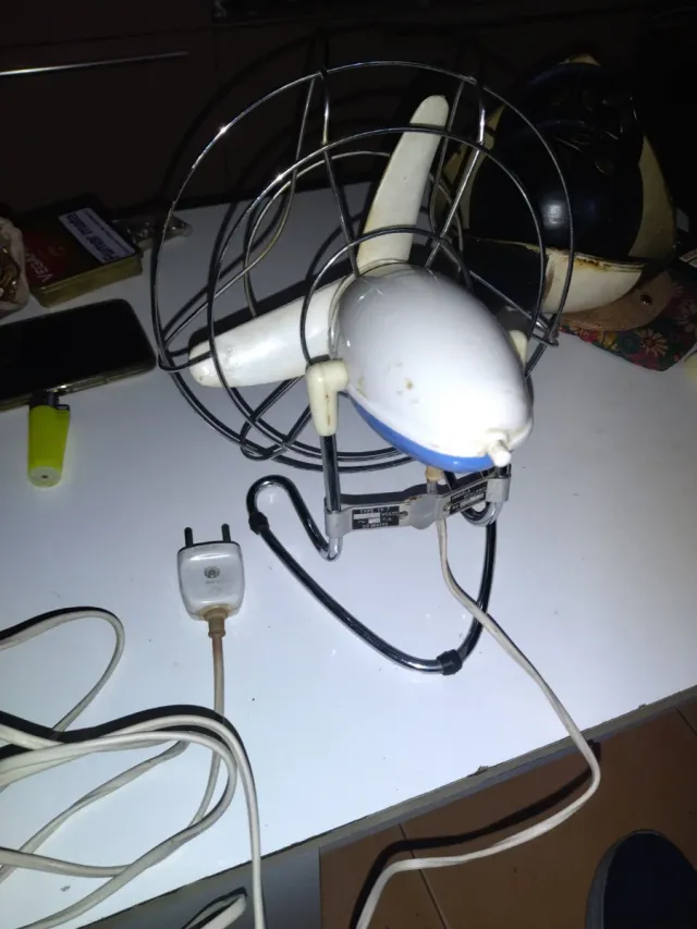 Ventilador INDOLA antiguo