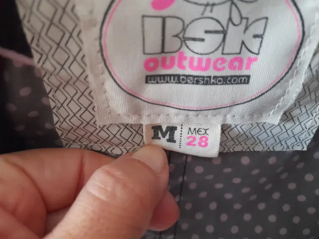 Chaquetilla negra Breska