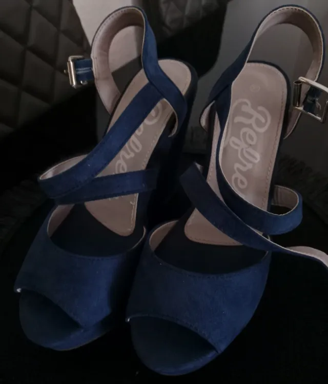 Sandalias cuña Refresh azul marino