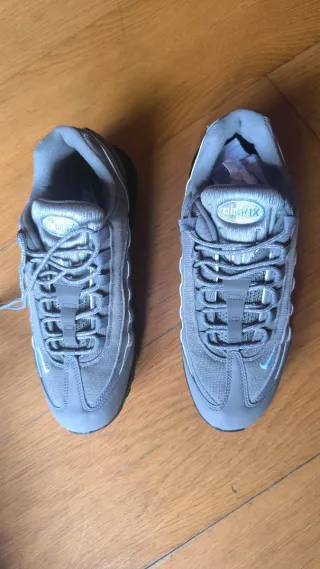 Nike Air Max 95 Gris y Azul