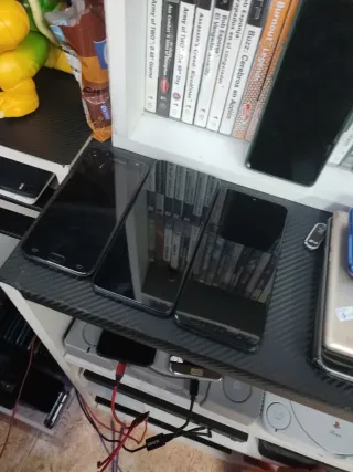 Samsung J5, OPPO A17 y LG K22