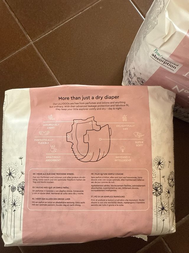 Paquetes sin abrir pañales Lillydoo Talla 1