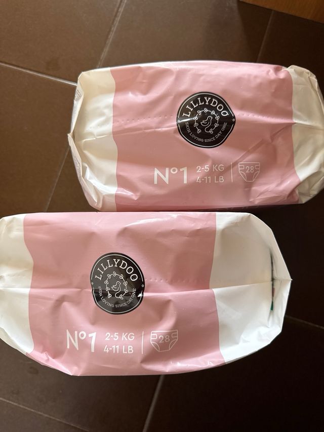 Paquetes sin abrir pañales Lillydoo Talla 1