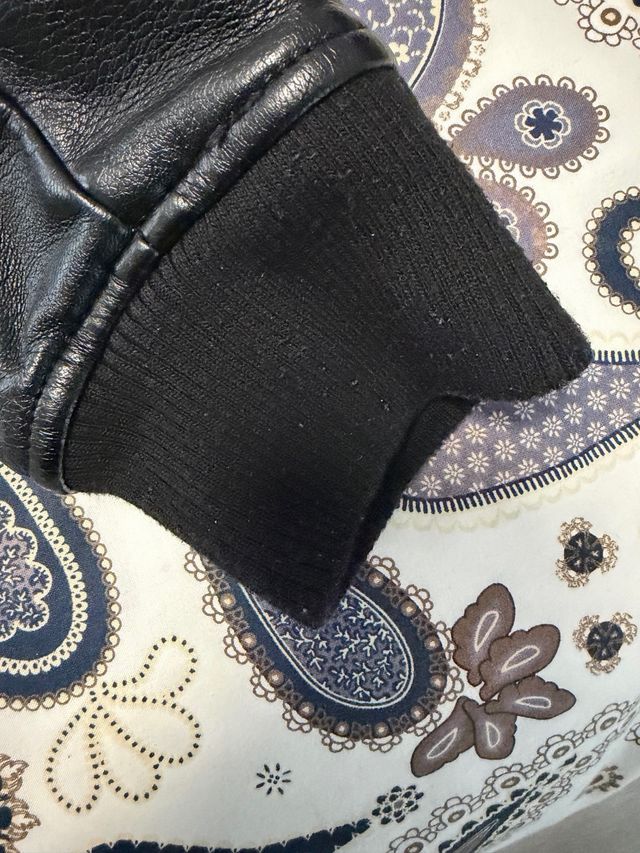 Chaqueta Levi's Negra Forrada  100% poliester