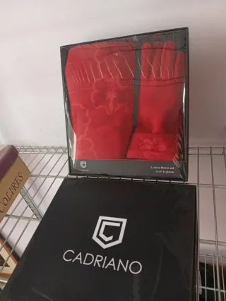 Conjunto CADRIANO bufanda y guantes rojo