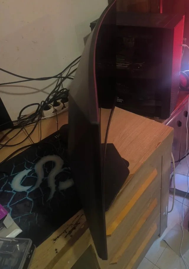Torre Gaming PC + Monitor