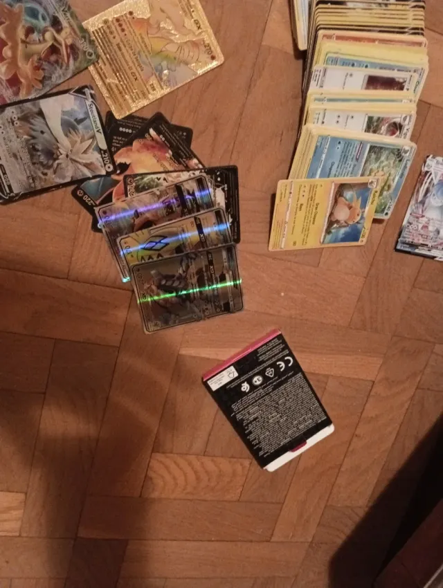 Cartas Pokémon Variadas