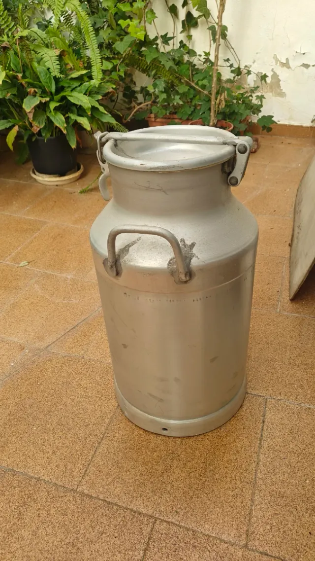 Lecheras de aluminio (3 unidades)