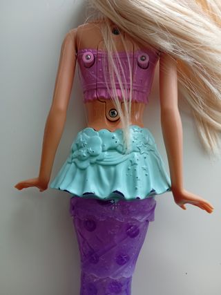 Barbie Sirena Morada y Rosa, con luz. Para bañarse