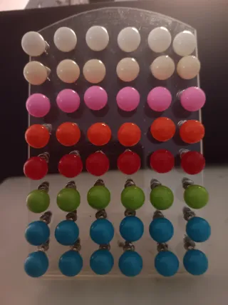 24 pares pendientes perla expositor