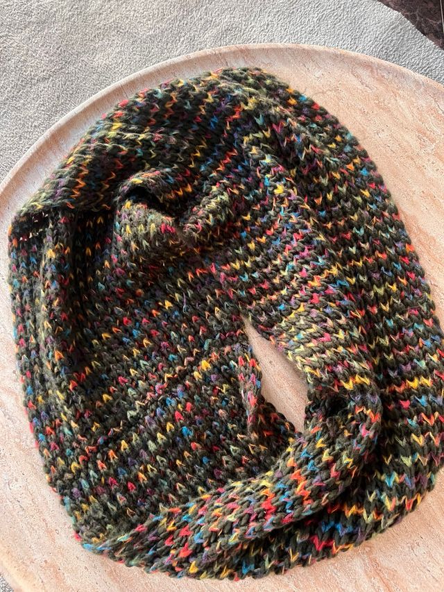 Bufanda circular tejida multicolor