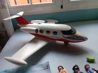 Avión Playmobil 6081 con figuras y accesorios