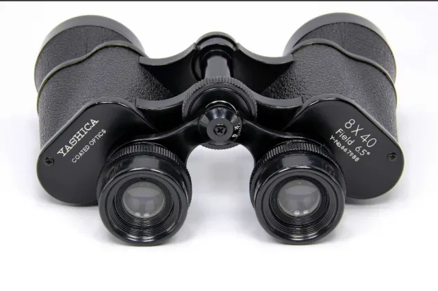 Prismáticos Yashica 8x40. Hecho en Japón.