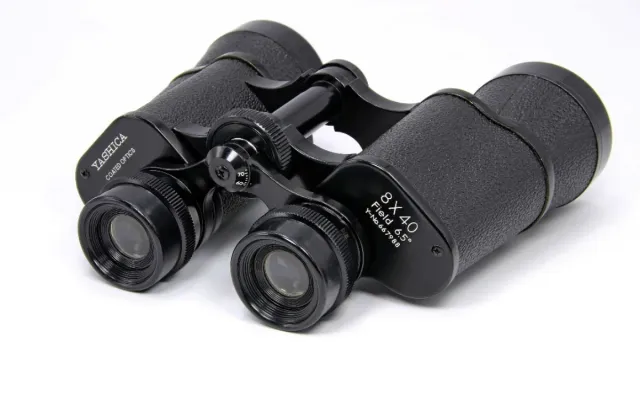 Prismáticos Yashica 8x40. Hecho en Japón.