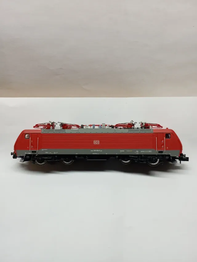 Locomotora Minitrix Br189 Digital N