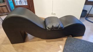 Sofá diván negro piel sintética