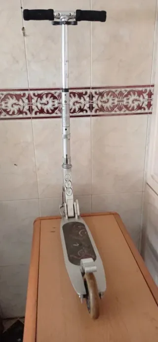 PATINETE INFANTIL / DECATHLON / METALICO / CON SEÑ