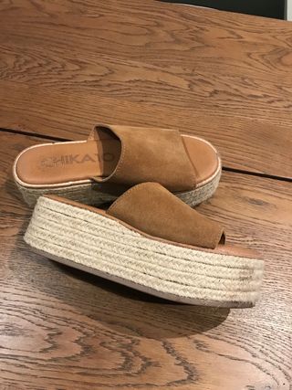 Sandalias CHIKA10 esparto marrón