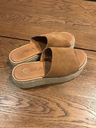 Sandalias CHIKA10 esparto marrón